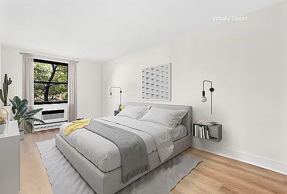 3rd image of 156 Bank St APT 2A