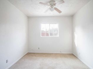 884 Dixie Dr, Porterville, CA 93257