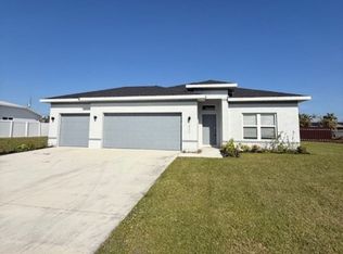 1823 NE 2nd Ter, Cape Coral, FL 33909