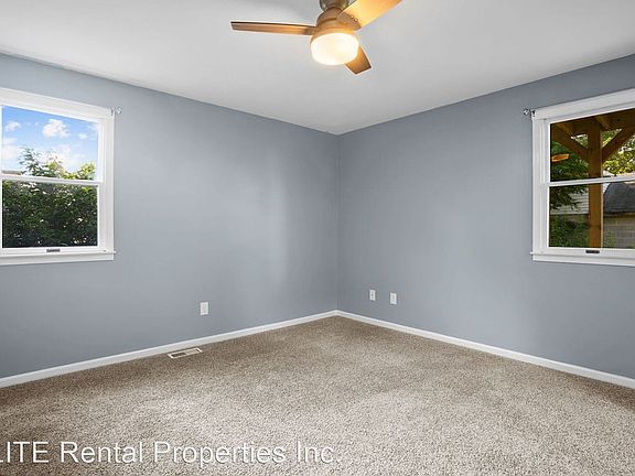 3rd image of 415 Seneca St Floor 1