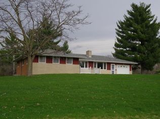 11460 Beaverdale Rd, West Burlington, IA 52655