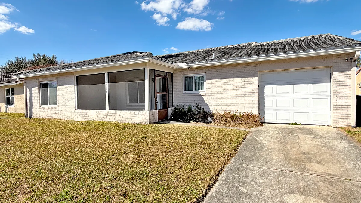 Building Photo - 5523 Westbrook Dr