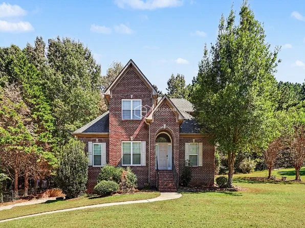 5891 Carrington Ln, Trussville, AL 35173