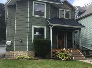 31 Lombardy St, Lancaster, NY 14086