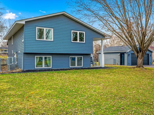 5499 Prospect Ave, White Bear Township, MN 55110