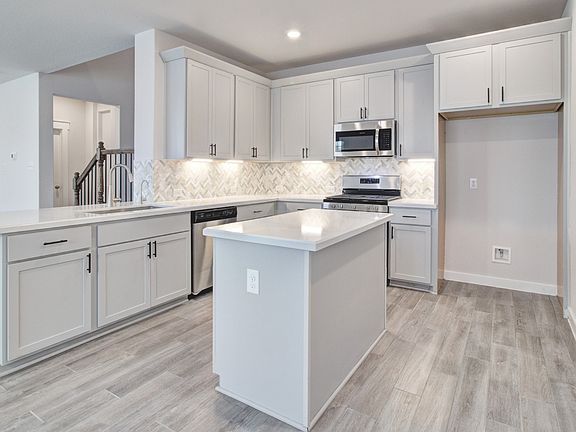 7th image of this home