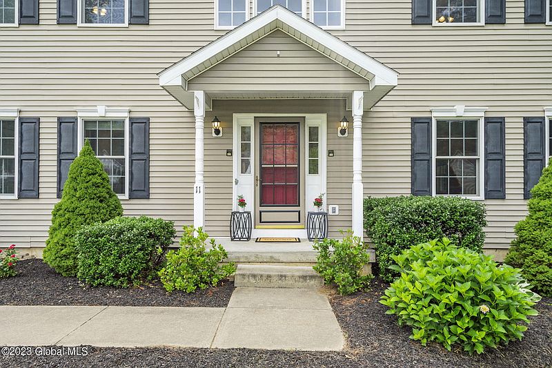 3rd image of 11 Christinamarie Drive