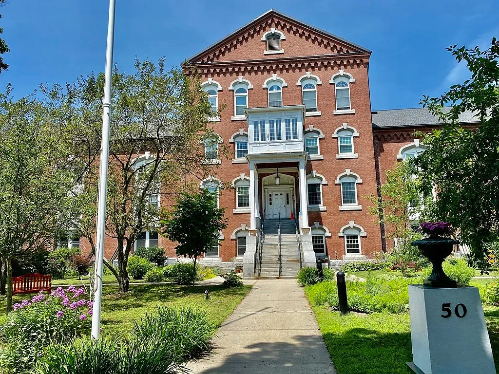 2 bed, 1.5 bath, $2,750 — Photo 1