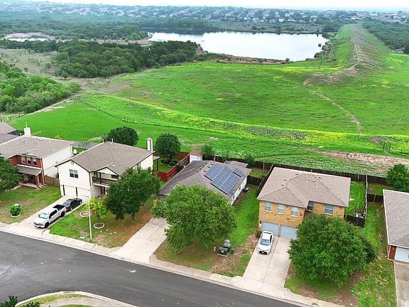 2nd image of 132 Mansfield Lake Trl