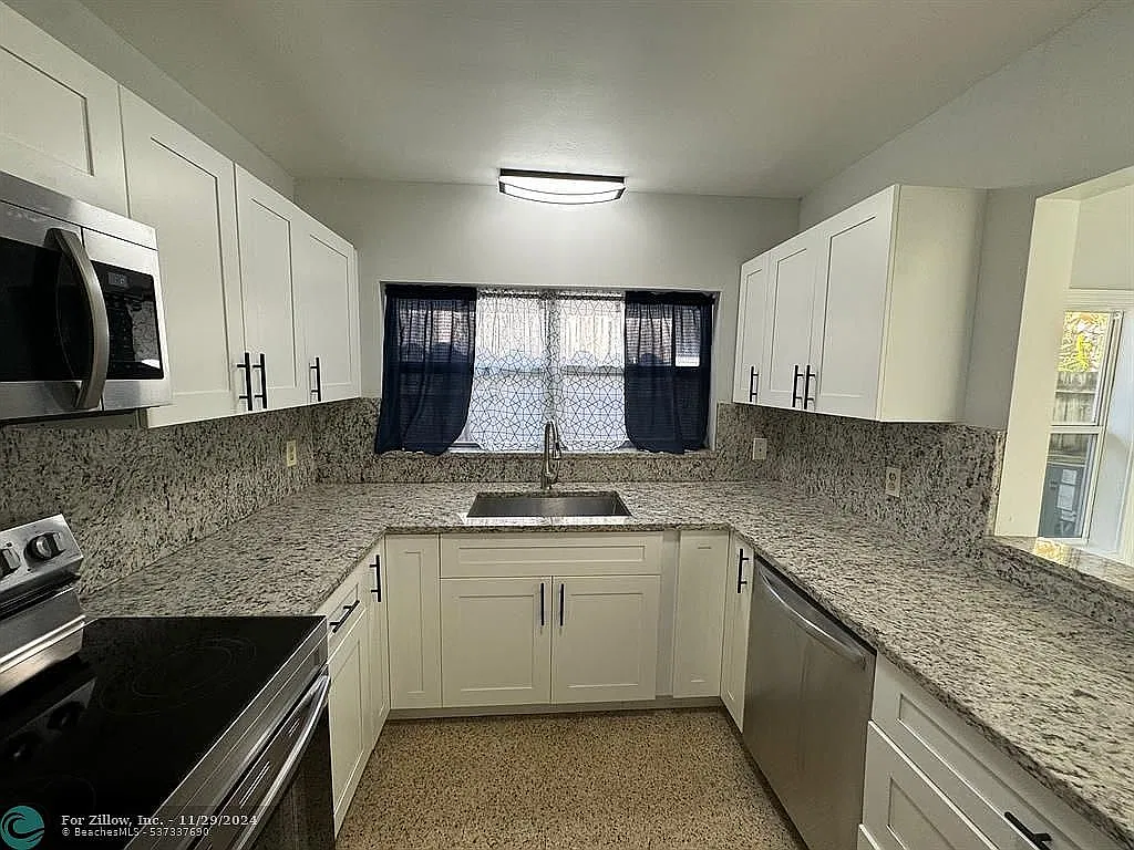 3 bed, 1837 sqft, $2,800 — Photo 3