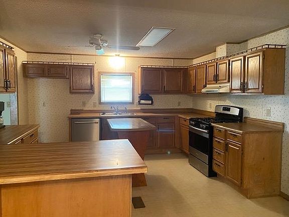 3rd image of 27722 Farm Road 1200