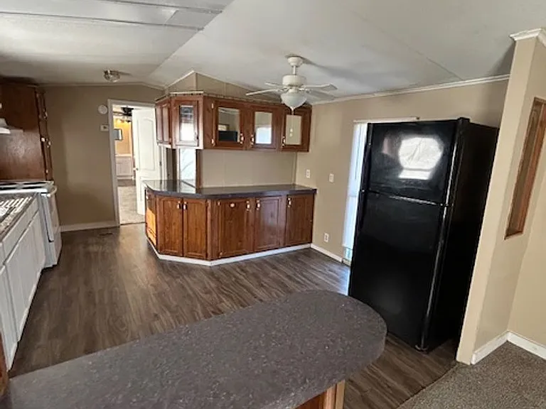 31 Kesler Dr — Photo 3