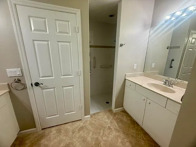 4645 SE Bridgetown Ct — Photo 13