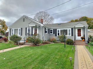 50 Hemlock St, Somerset, MA 02726