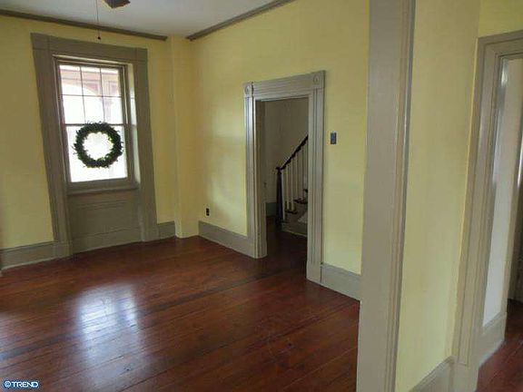 3rd image of 221 S Union St