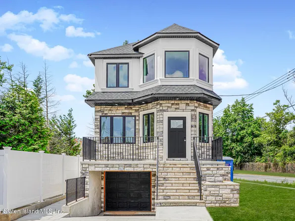 518 Bradford Ave, Staten Island, NY 10309