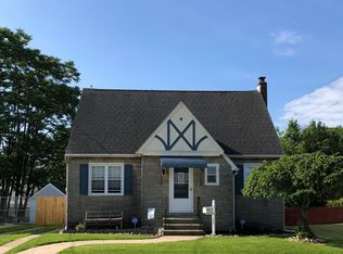 38 Glover Ave, Mount Ephraim, NJ 08059