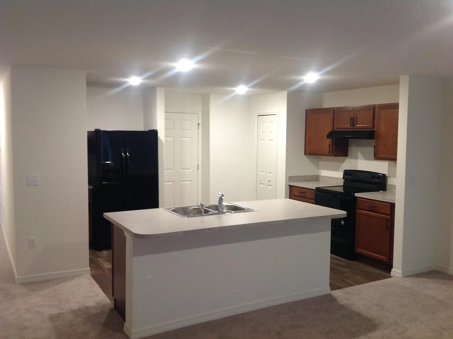 4 bed, 2.0 bath, 1796 sqft, $2,500 — Photo 2