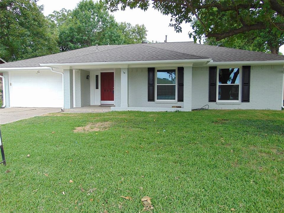 1st image of 521 Birchwood Dr