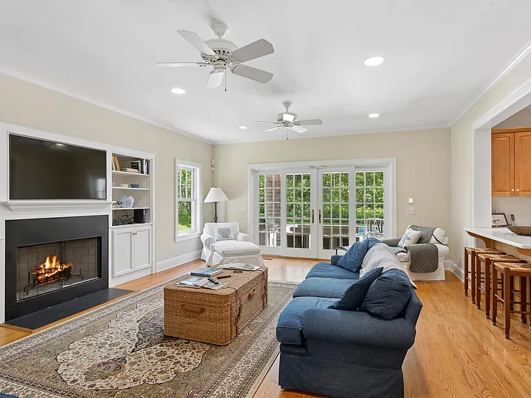 65 Pepperidge Ln — Photo 6