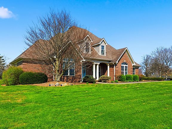 2nd image of 104 Sutton Ln