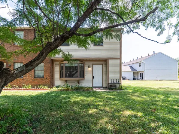 301 Cross Country Dr S, Westerville, OH 43081