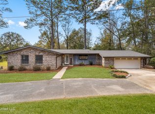 506 Calvin Dees St, Wiggins, MS 39577