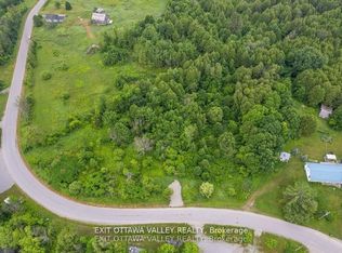 877 Lacroix Bay Rd, Whitewater Region, ON K0J 2L0