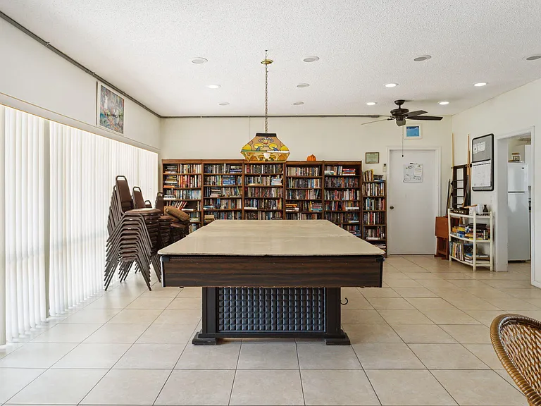 1516 S Lakeside Dr #103 — Photo 27