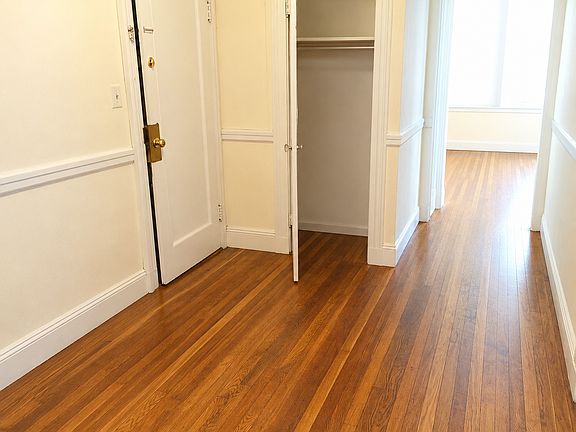 4th image of 7 Lothian Rd #33