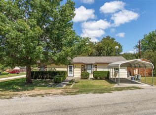 6920 Emerald Dr, Brownwood, TX 76801
