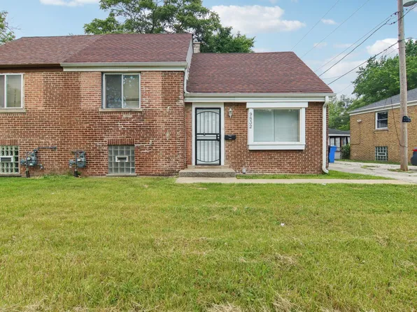 9832 S Oglesby Ave, Chicago, IL 60617