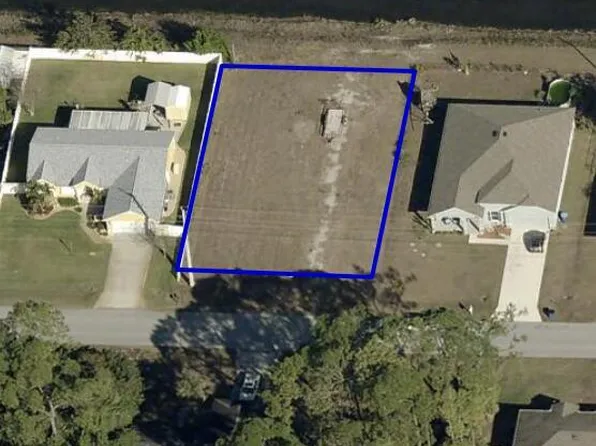 959 Brickell St SE, Palm Bay, FL 32909