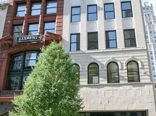 1004 Olive St #402, Saint Louis, MO 63101