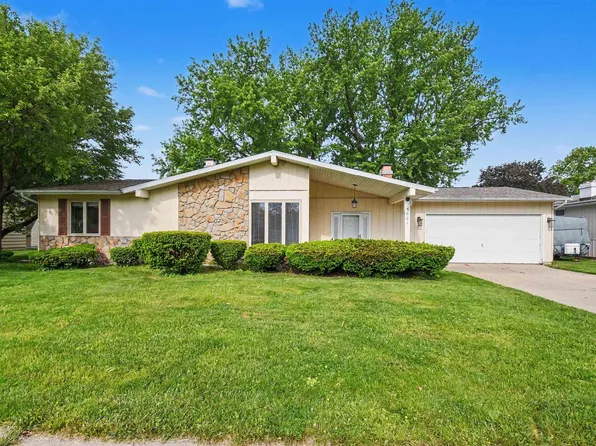 5601 Cape Cod Ln, South Bend, IN 46614