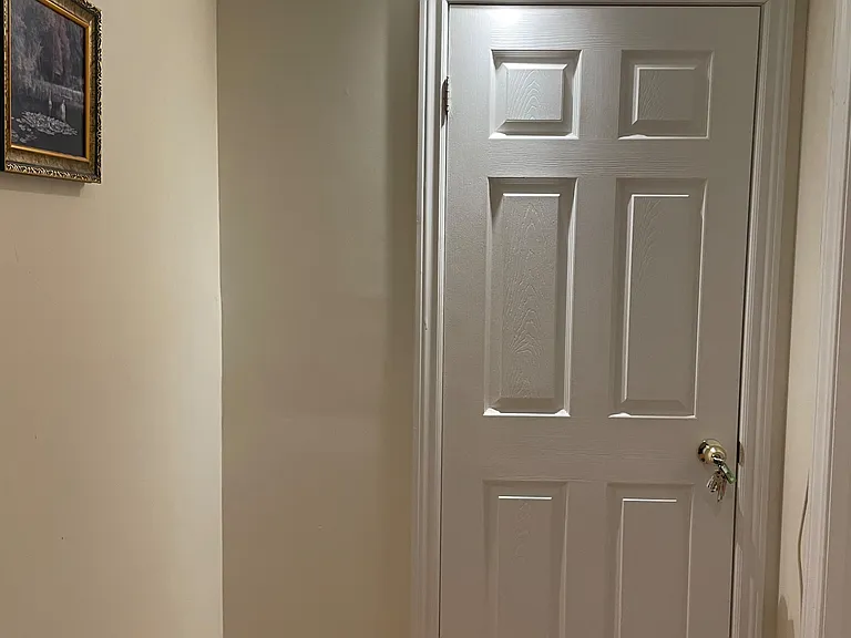 124 McNicoll Ave #1 — Photo 5