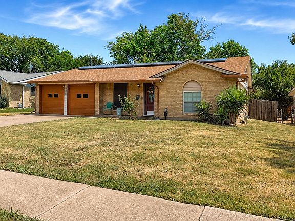 2nd image of 3122 Lark Ln