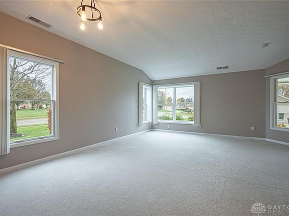 3rd image of 1641 Brandonhall Dr