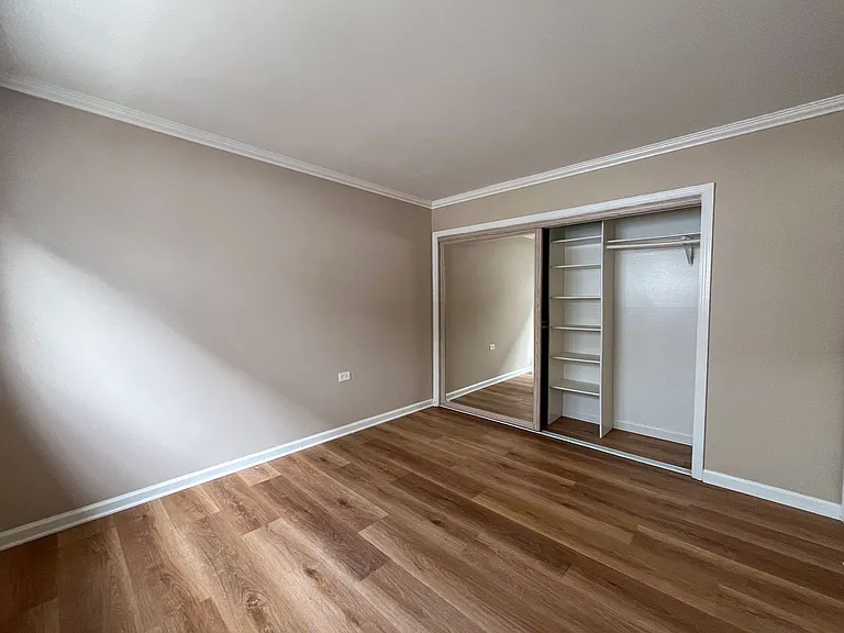221 Sheldon St — Photo 17