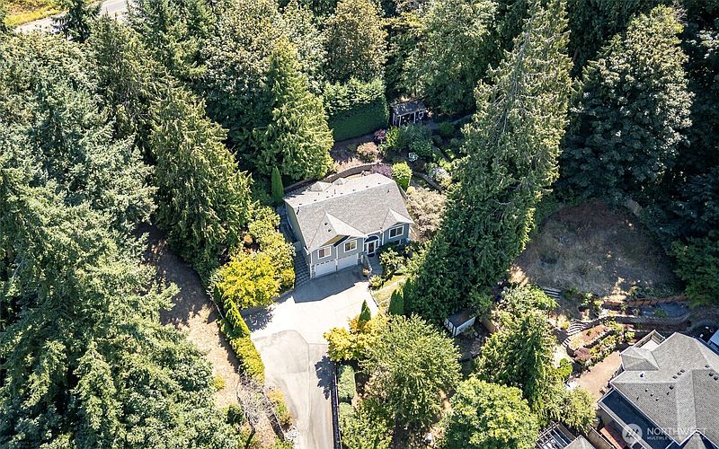 2nd image of 2703 5th Street SW