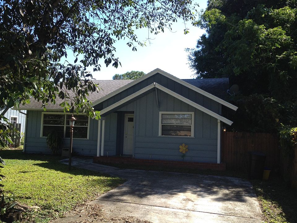 5218 Van Buren front