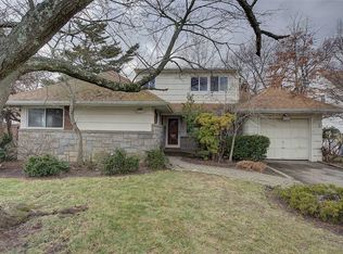 7 Harvard Rd, Woodmere, NY 11598