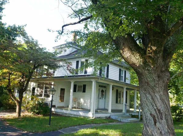85 Cox Rd, Huntingtown, MD 20639