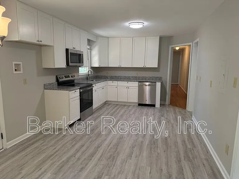 12019 Holmes Hollow Rd — Photo 4
