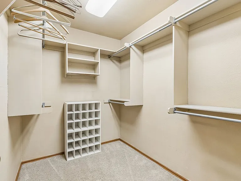 1820 Chelsea Dr — Photo 28