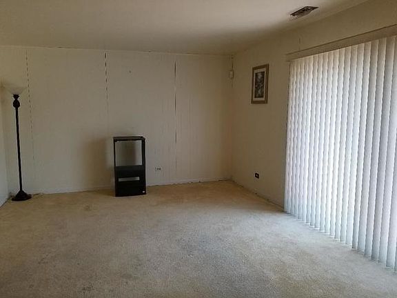 2nd image of 635 Carroll Pkwy #201
