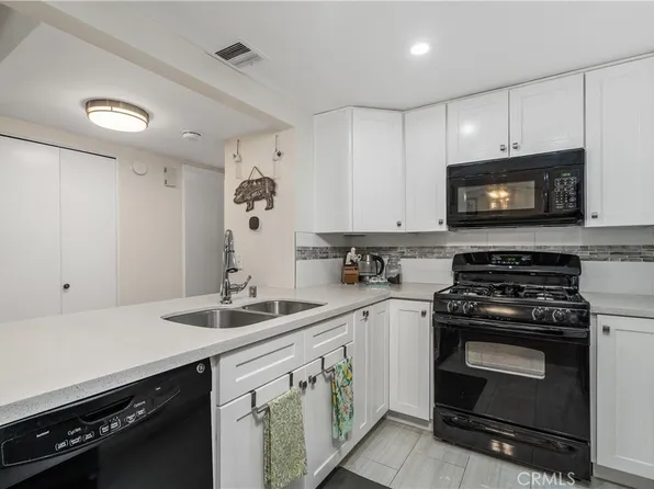15155 Sherman Way Unit 60, Los Angeles, CA 91405