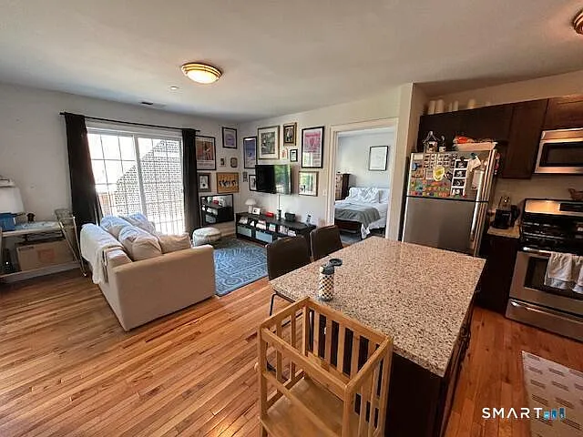 965 Hope St #303 — Photo 2