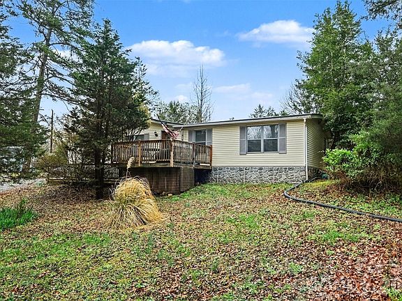 4th image of 6107 Raintree Cir