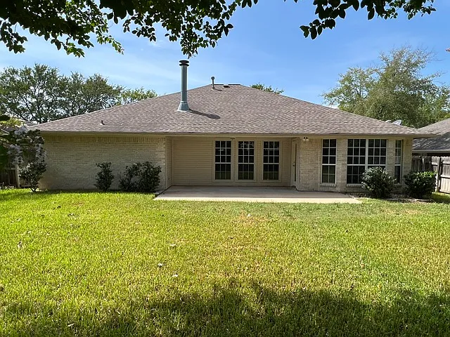 1880 Mullins Ct — Photo 11